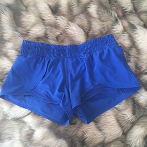Lululemon Blue Running Shorts Size 6 with mesh